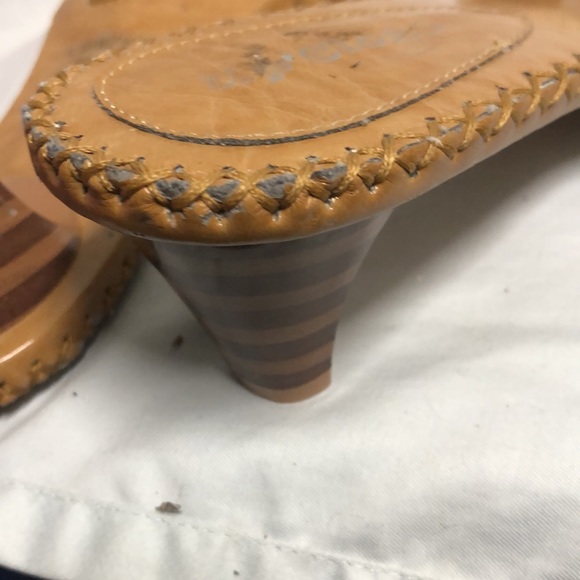 Up close brand sz 7 gold yellow and glitter heeled slides - Picture 10 of 11